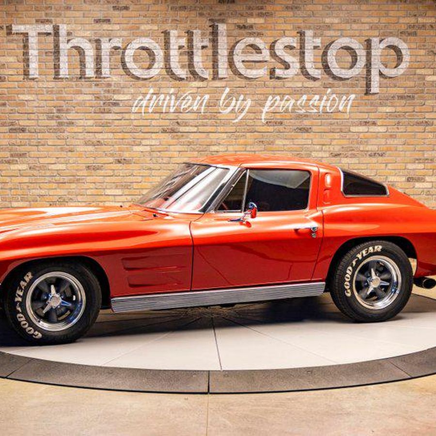 Dream On Wheels: 1964 Chevy Corvette - Captivating Classic!
