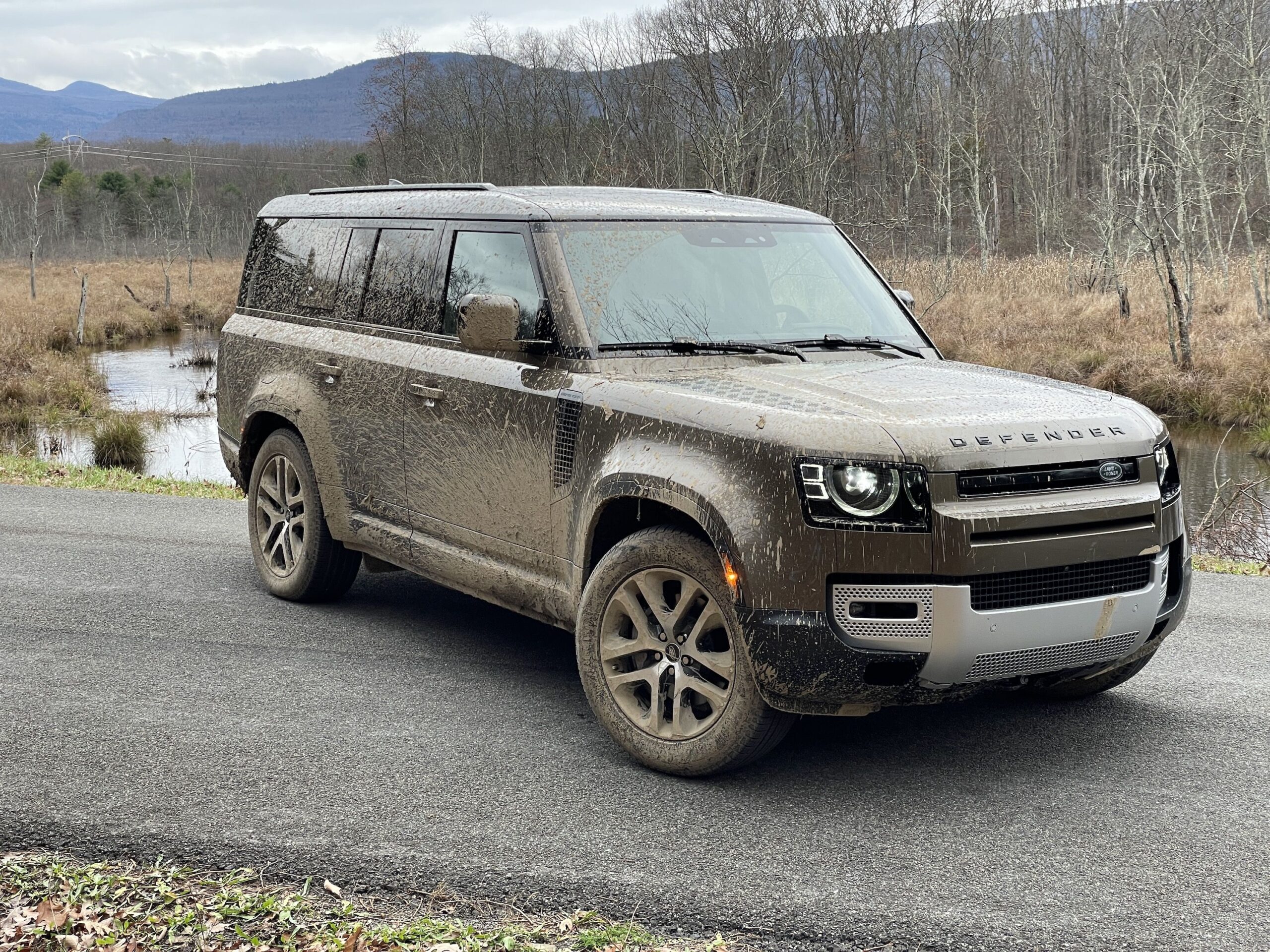 Land Rover: Does it offer 3rd row seating?