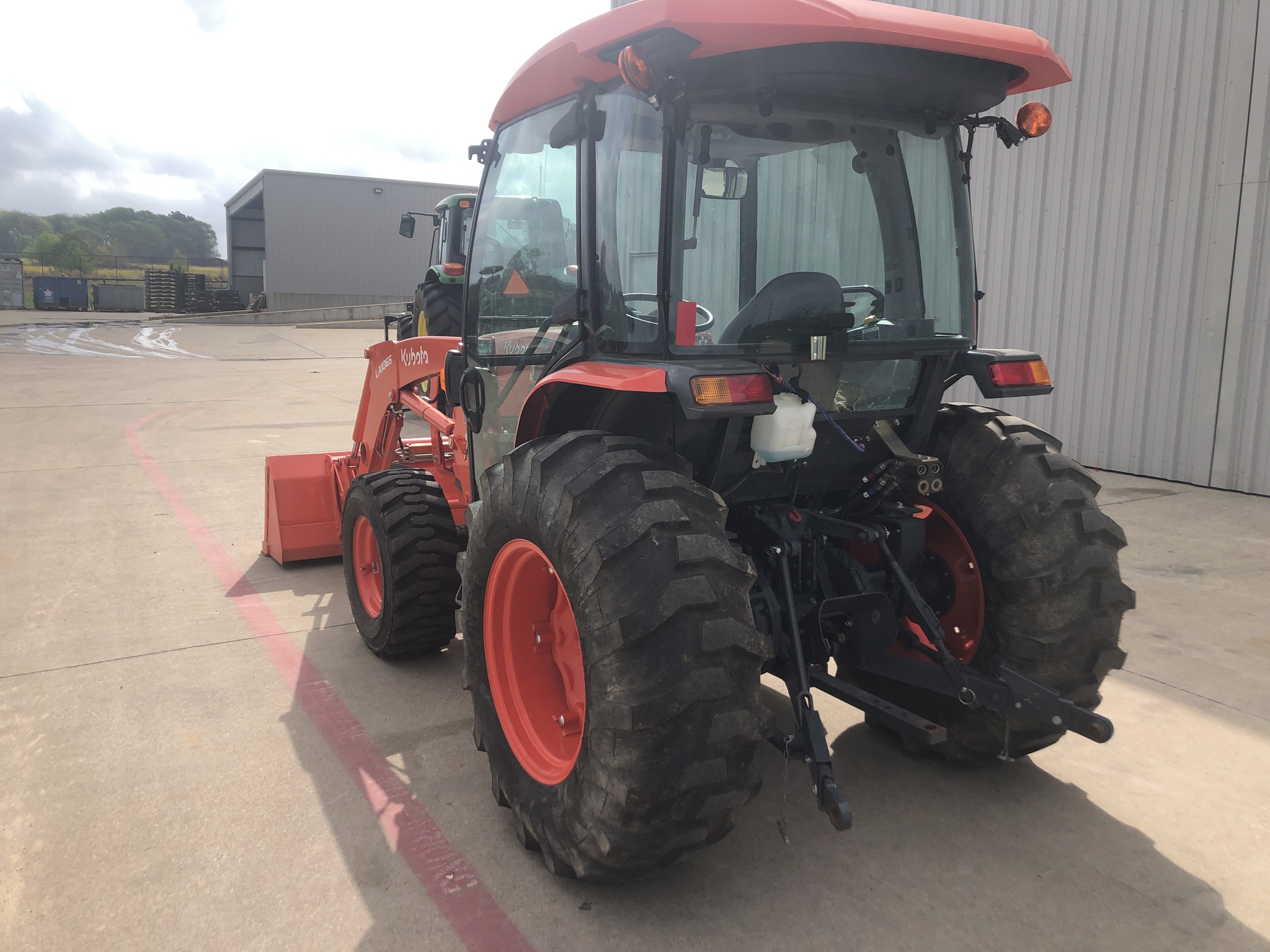 Understanding the Weight of Kubota MX6000 Tractor: A Complete Guide