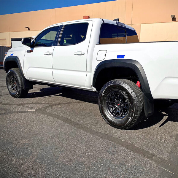 Upgrade your ride with the best lift kit for Toyota Tacoma!